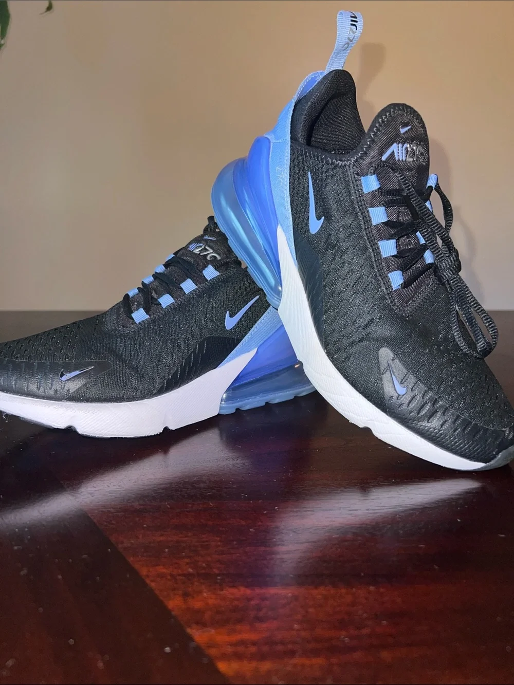Nike WMNS Air Max 270 Black Royal Pulse